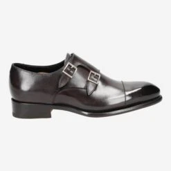 Titelseite -Clarks Verkaufsgeschäft aussenseite 1402210007