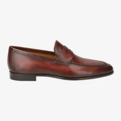 Magnanni Art.  23802 COGNAC - Brown -Clarks Verkaufsgeschäft aussenseite 1403010016