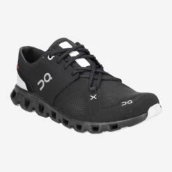 On Running Art. 60.98705 Cloud X 3 - Black