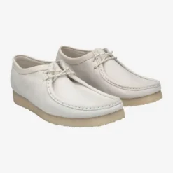 Clarks Art. Wallabee - White